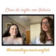 Hello!!
Me llamo Laura y soy profesora de inglés y de español, además de música y otras materias.